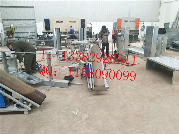 湖北太陽(yáng)能廣告垃圾箱加班生產(chǎn)中